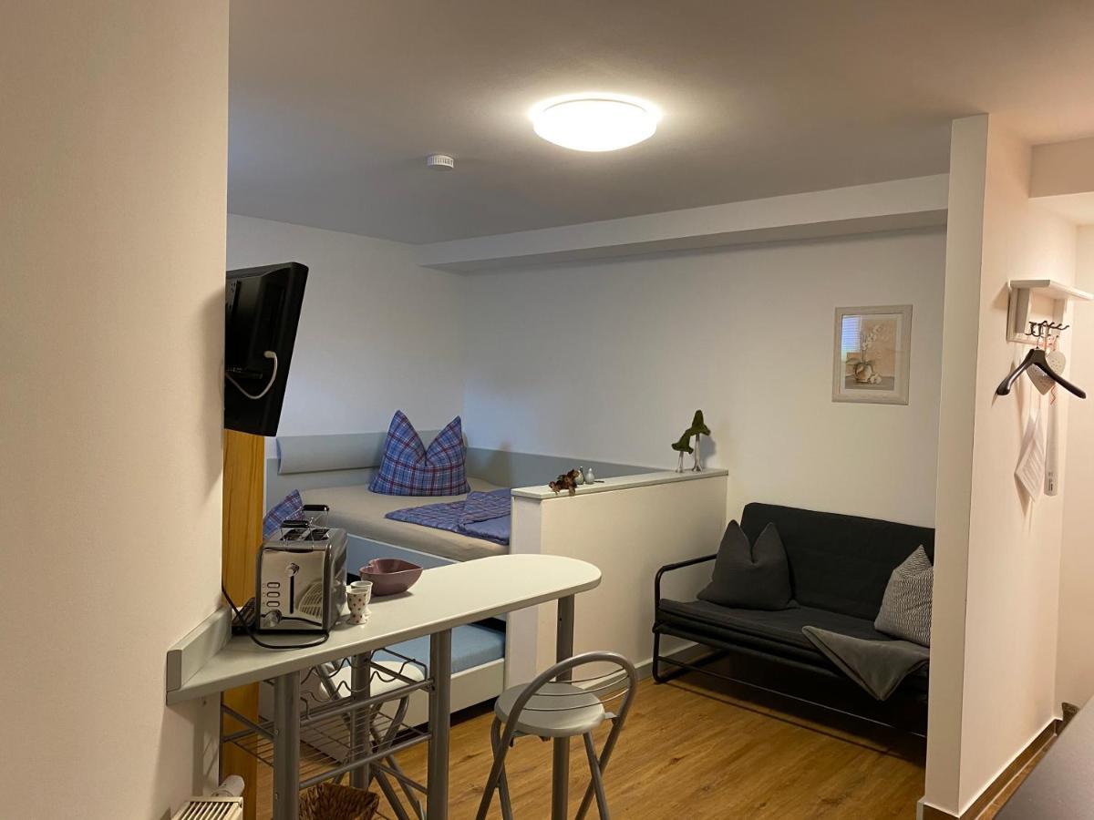 Saale Unstrut Ferienwohnung I 萨勒河畔瑙姆堡 外观 照片